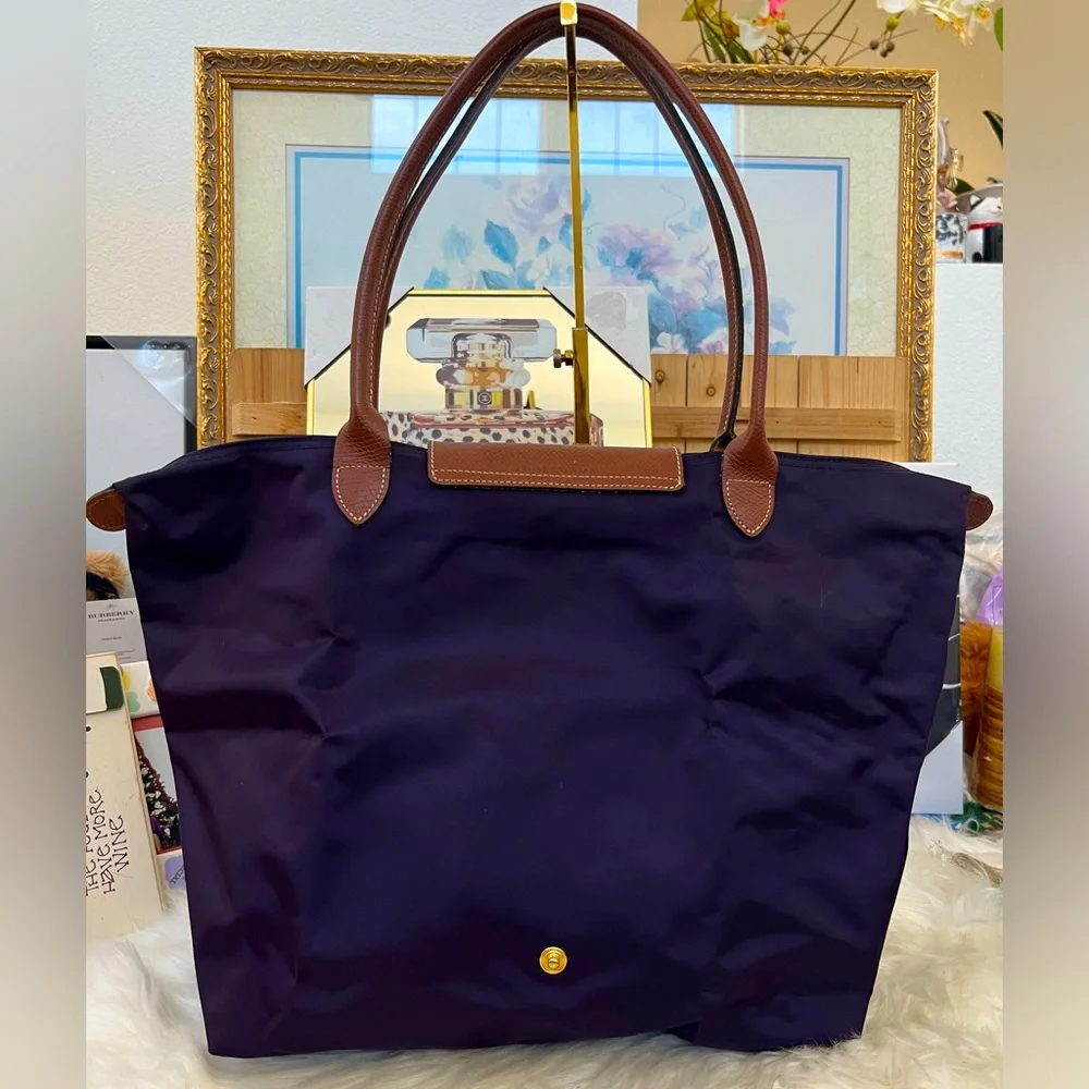 LongChamp Foldable Tote Bag - Picture 7 of 13